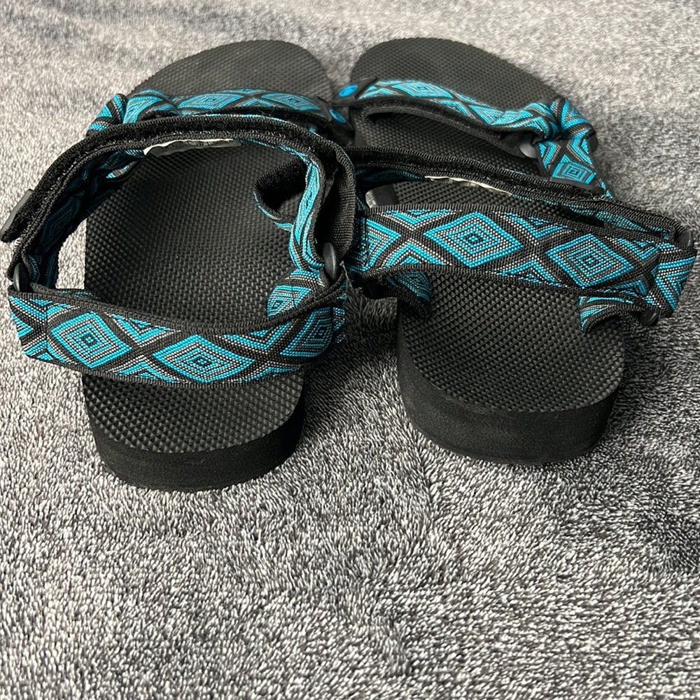 Atika sandals - Picture 3 of 5